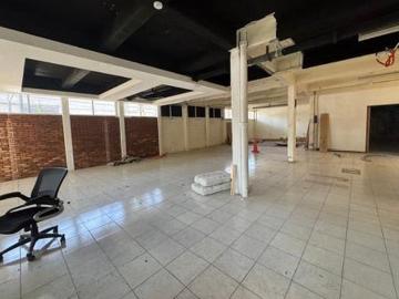 odega Industrial con Oficinas en Renta ? Azcapotzalco | 900 m2