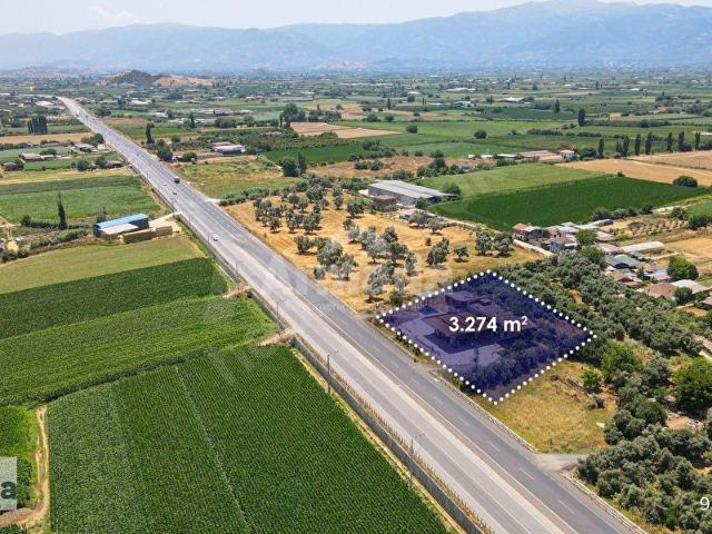 ÖDEMİŞ'TE OTOYOL ÜZERİNDE SATILIK AKARYAKIT İSTASYONU