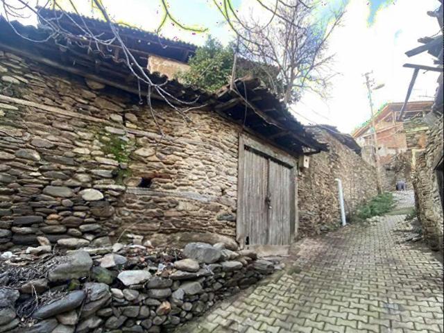 ÖDEMİŞ BİRGİDE SATILIK 170 M2 MÜSTAKİL EV