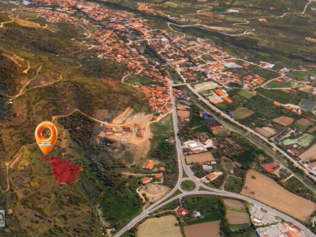 Ödemiş Birgi'de Şehir Manzaralı, Turizme Uygun 3743m Arazi