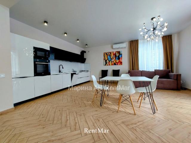 Одесса, Кленова 01, продажа трёхэтажного дома 216 кв. м 2.3 соток, район Совиньон 3