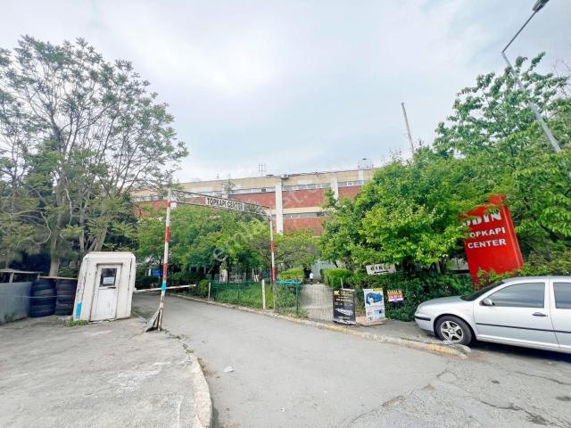 Odin Center'da Araç Girişli, 120m² Satılık Fırsat Dükkan/imalathane