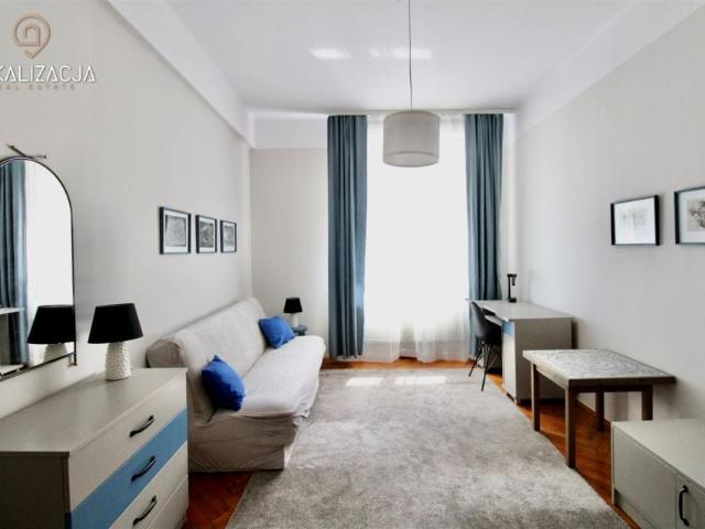 Odrowąża 76 m², Kraków