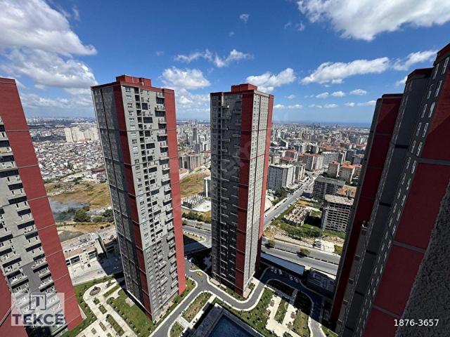 Ödül İstanbulda Yüksek Katta 2+1 Kiralık Daire TEKCE