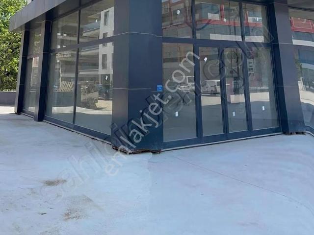 Odunluk Kiralık Köşe Dükkan