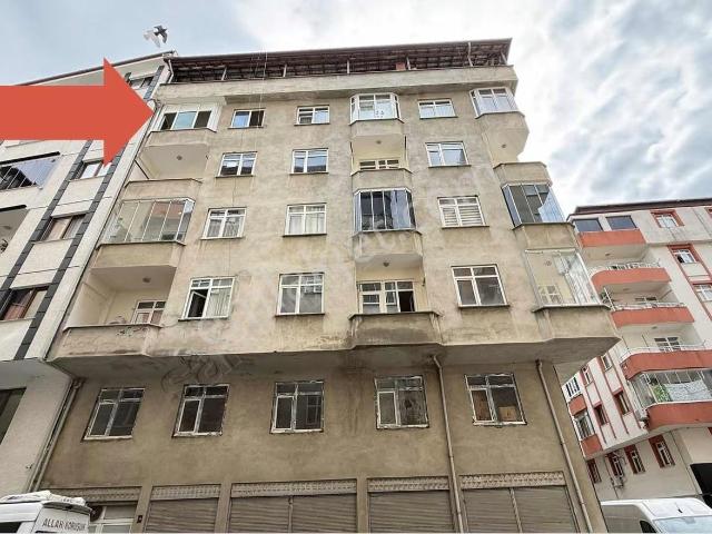 of Gayrimenkul* Hastane Yanı 3+1 4.kat 135m2 Satılık Daire