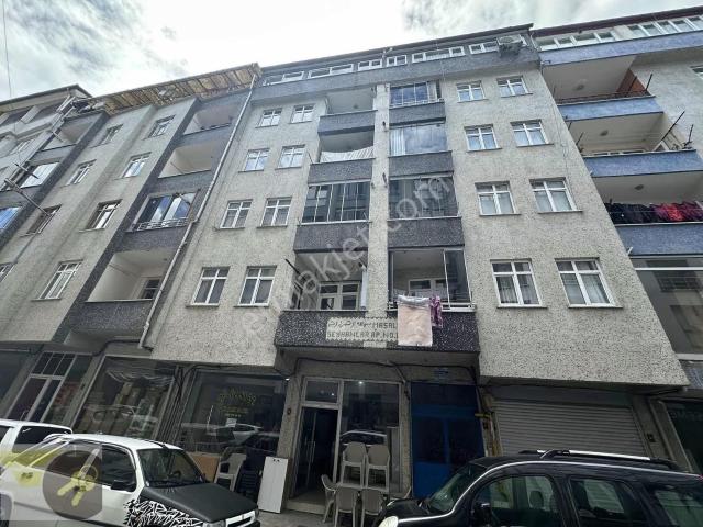 of Gayrimenkul* İlçe Merkezi 180m2 3+1 5.kat Kiralık Daire