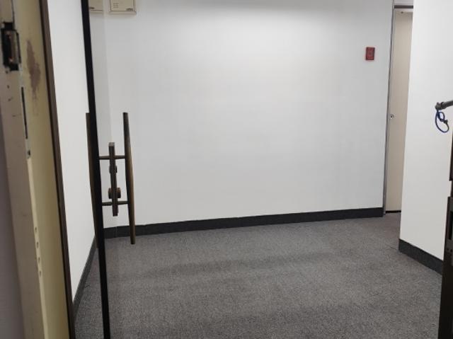 OFC 80MT2 ALQUILER CALLE CAPITOLIO AV. FCO DE MIRANDA