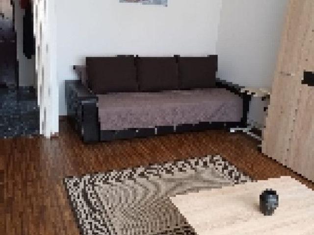 Ofer garsoniera de inchiriat Str. Sitarului