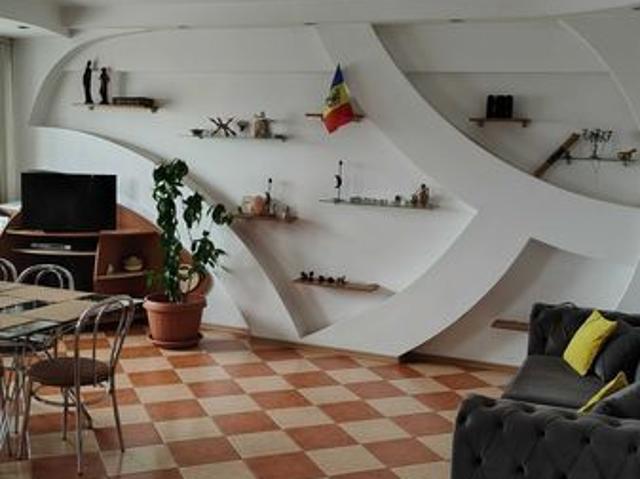 Ofer închiriere,Apartament 3 camere central