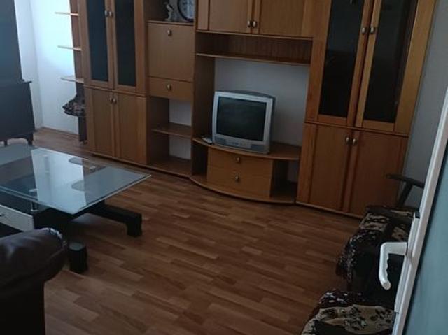 Ofer spre inchiriere ap 2 cam cf 1 et 4 cartier obor