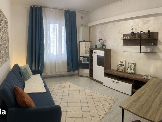 Ofer spre inchiriere ap 2 camere mobilat Zamca
