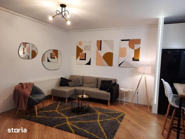 Ofer spre inchiriere ap 3 camere + loc de parcare in 4 City North