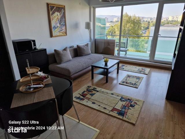 Ofer spre inchiriere apart cu 2 camere in Viva City langa Iulius Mall