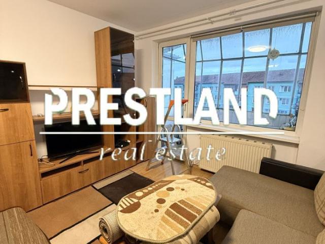 Ofer spre închiriere apartament cu 2 dormitoare !
