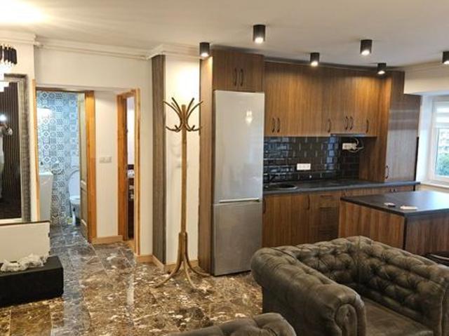 Ofer spre inchiriere apartament ultracentral, de lux