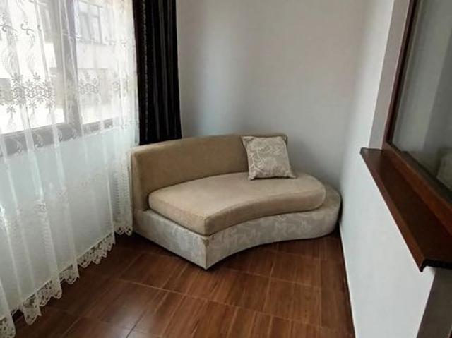 Ofer spre închiriere garsoniera