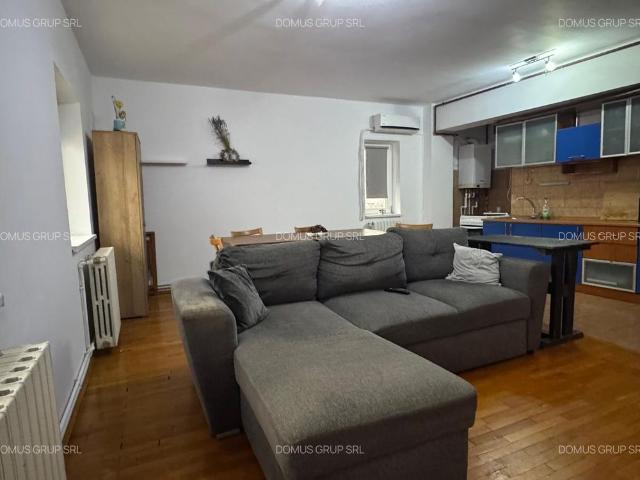 Oferim apartament 2 camere decomandat