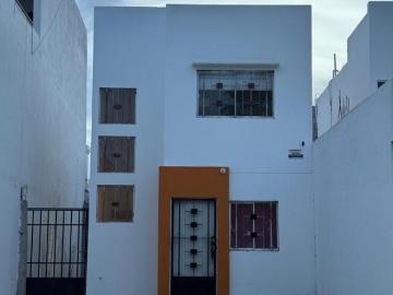 OFERTA Casa dos recamaras. Frente PARQUE