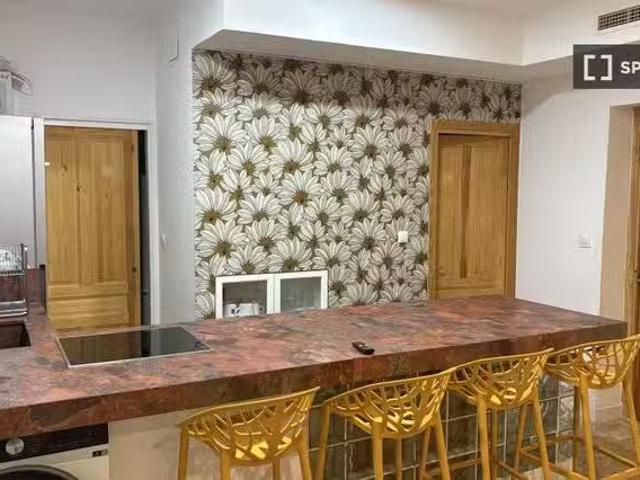 ¡Recién llegado! Apartamento de 3 dormitorios en Acacias, Madrid