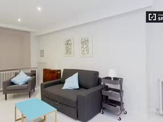 Encantador Apartamento de 1 dormitorio en alquiler en Ibiza, M.