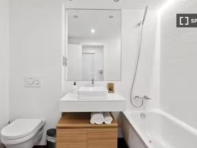 Nuevo Apartamento de 2 dormitorios en alquiler en Malasaña, Ma.