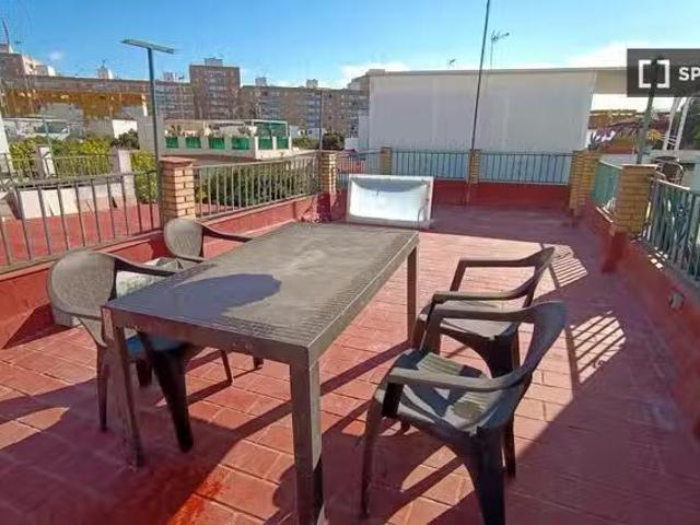 Encantador Apartamento de 2 habitaciones en alquiler en Rochel.