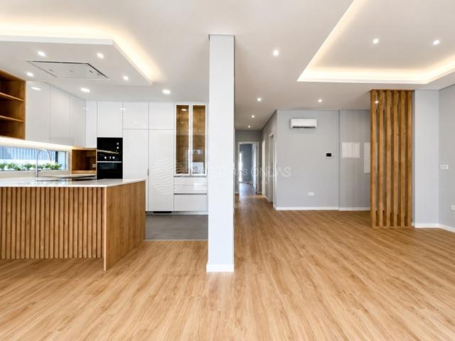 Oferta da Escritura | Moradia T3+1 Térrea com 307 m² em Fernão Ferro