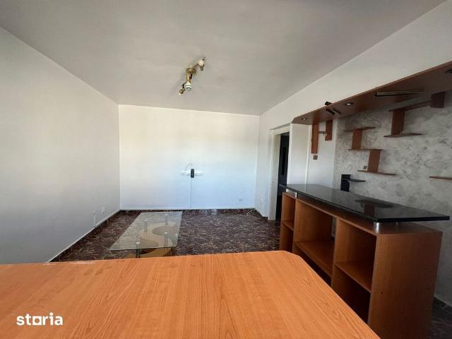 OFERTA DE INCHIRIAT 2 camere zona PORT /FALEZA