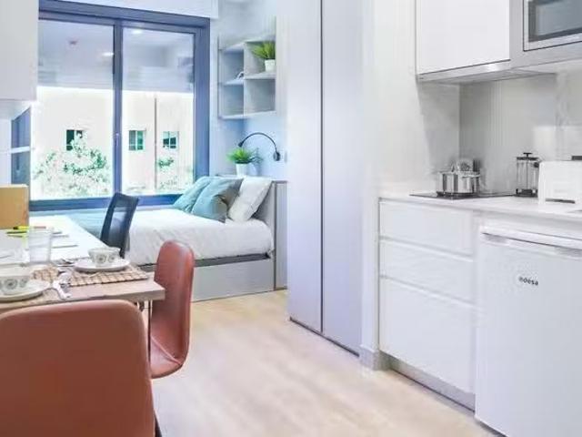 Encantador Estudio en Calle Camilo José Cela, La Buhaira