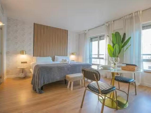 ¡Oferta! Estudio en Calle de Leganitos, Palacio
