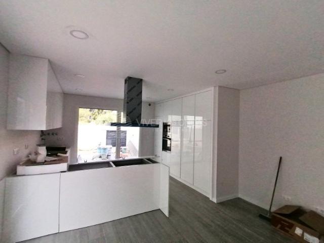OFERTA ESCRITURA | Moradia T3 | Piscina | Fernão Ferro