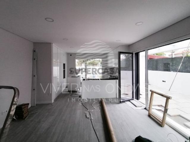 OFERTA ESCRITURA | Moradia T3 | Piscina | Fernão Ferro
