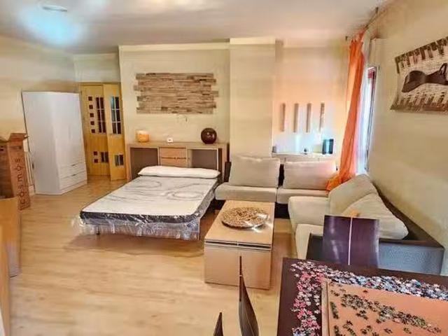 Encantador Habitación en Avenida de Santa Bárbara, Santa Bárbara