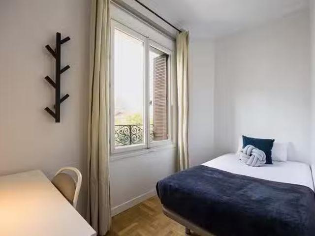 Encantador Habitación en Calle de Alberto Aguilera