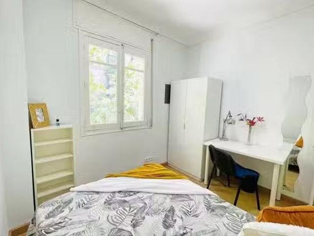 Bonito Habitación en Calle de Ayala