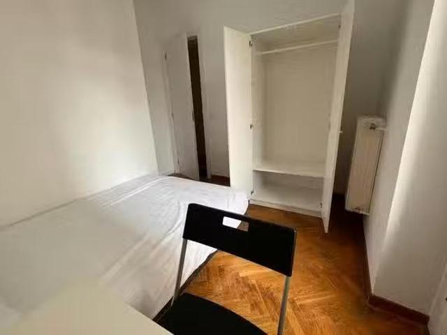 Nuevo Habitación en Calle de Grafal, Palacio