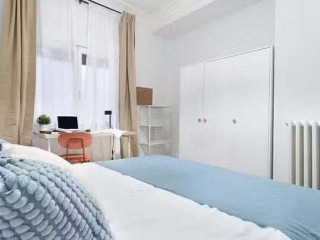 Barato Habitación en Calle de Guzmán el Bueno