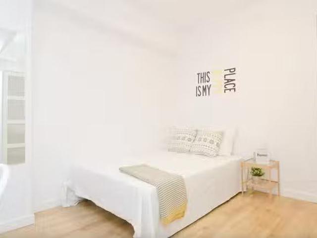 Bonito Habitación en Calle de Joaquín María López, Gaztambide