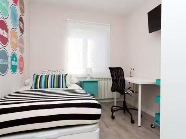 ¡Recién llegado! Habitación en Calle de Ofelia Nieto