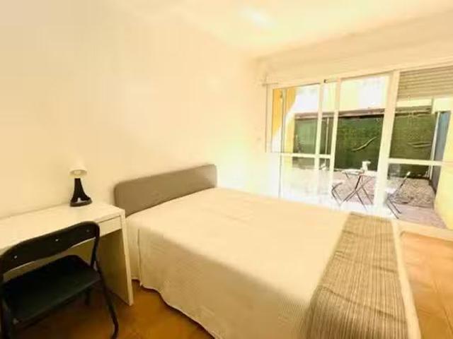 Nuevo Habitación en Calle Gonzalo Torrente Ballester, Junta Mu.
