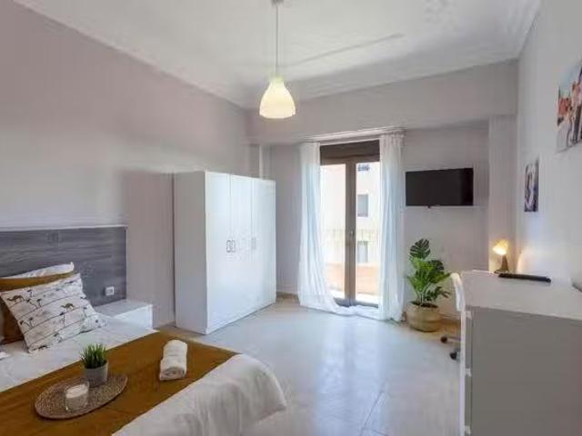 ¡Oferta! Habitación en Calle Honorato Juan, Arrancapins