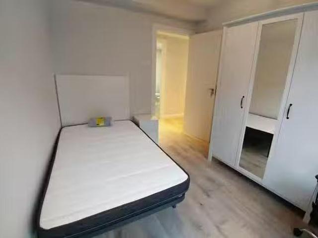 ¡Recién llegado! Habitación en Calle Jaime Herrerín, Las Fuentes