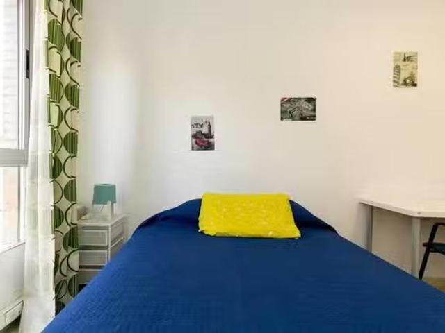 ¡Oferta! Habitación en Calle Luis Braille, Figares