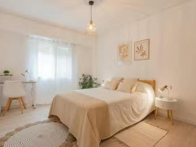 ¡En alquiler! Habitación en Calle Narciso Monturiol, Les Tende.