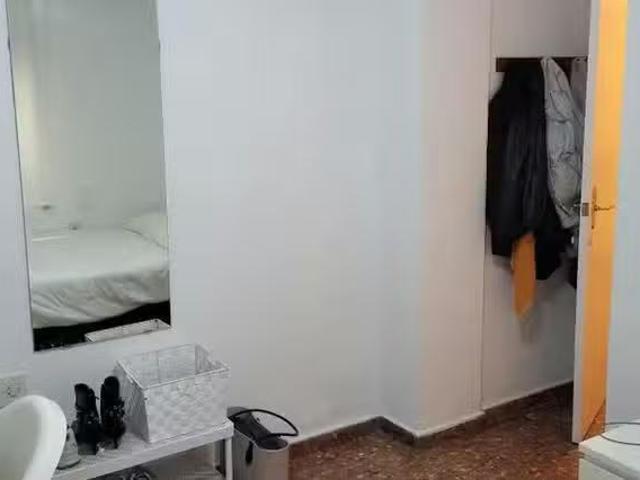 Acogedor Habitación en Carrer d'Alboraia, La Saïdia
