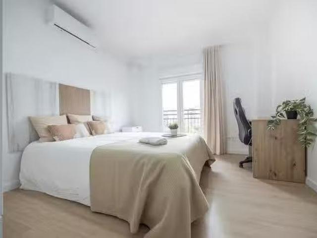 Único Habitación en Carrer de l'Arquitecte Arnau, Benimaclet