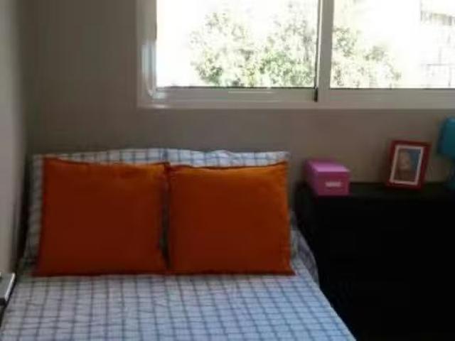Acogedor Habitación en Carrer de Sant Joan Bosco, Orriols