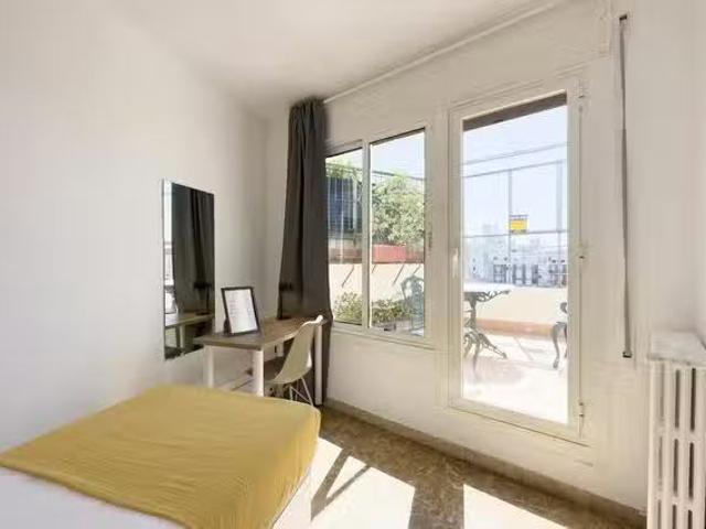 ¡En alquiler! Habitación en Carrer de Sant Pau, El Raval