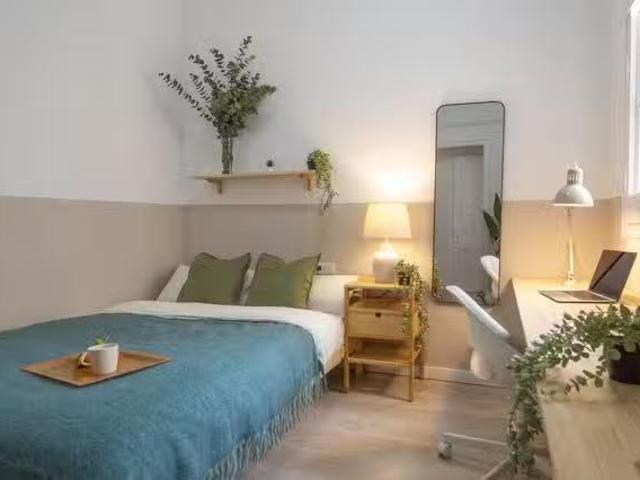 Único Habitación en Carrer de Pons i Gallarza, 3